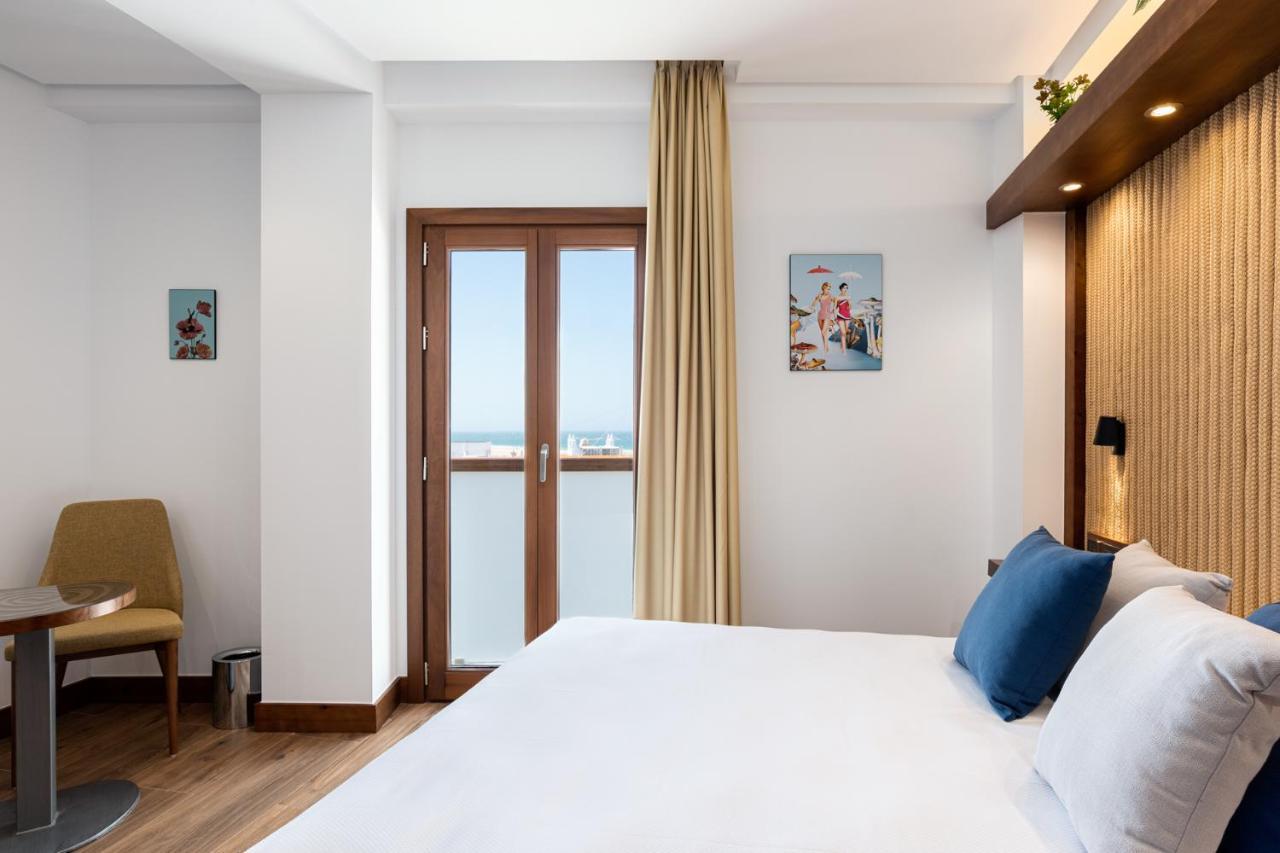 Hotel Antantie Conil De La Frontera Esterno foto