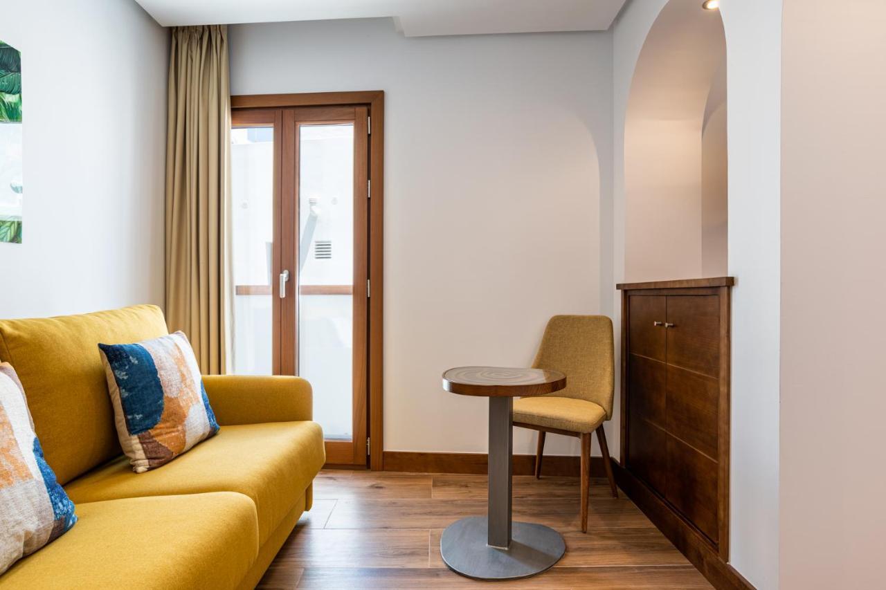 Hotel Antantie Conil De La Frontera Esterno foto
